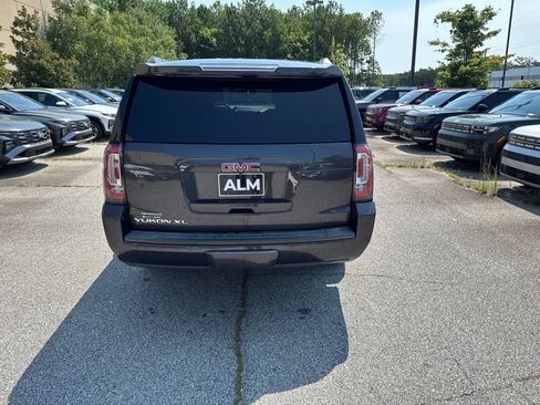 Used 2018 GMC Yukon XL SLT w/ Open Road Package RWD image 12