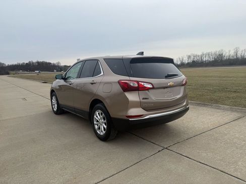 Used 2019 Chevrolet Equinox LT w/ Driver Convenience Package image 8