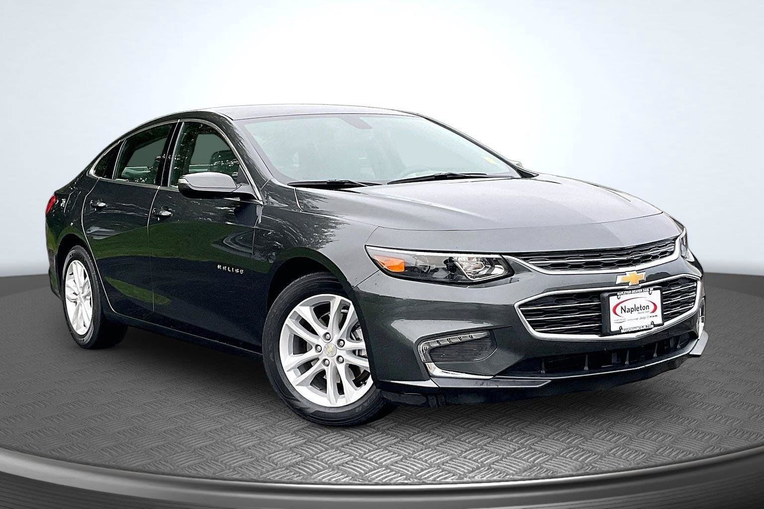Used 2017 Chevrolet Malibu LT FWD image 13