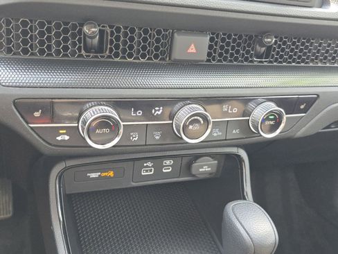 Used 2025 Honda CR-V EX image 31