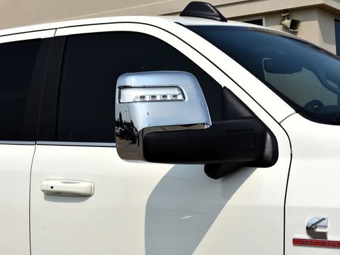 Used 2024 RAM 2500 Limited AWD/4WD image 11