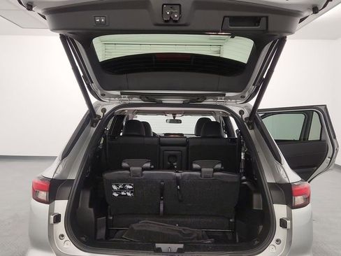 Used 2024 Mitsubishi Outlander SE image 23