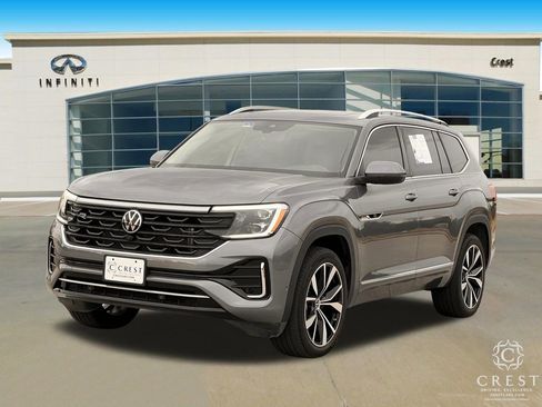 Used 2024 Volkswagen Atlas SEL Premium R-Line image 8