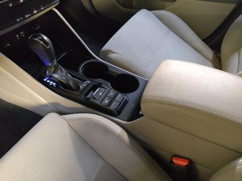 Used 2019 Hyundai Tucson SE image 26