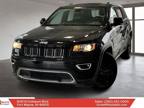 Used 2022 Jeep Grand Cherokee Limited image 1