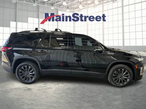 Used 2023 Chevrolet Traverse RS w/ LPO, Floor Liner Package AWD/4WD image 6