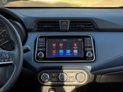 Used 2025 Nissan Versa SV image 17