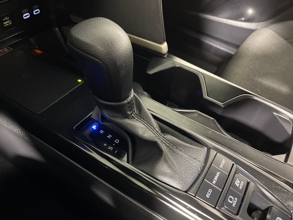 Used 2025 Toyota Camry LE w/ Convenience Package AWD/4WD image 22