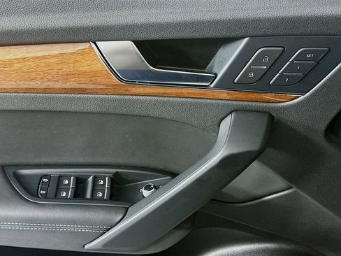 Used 2022 Audi Q5 2.0T Premium Plus image 17