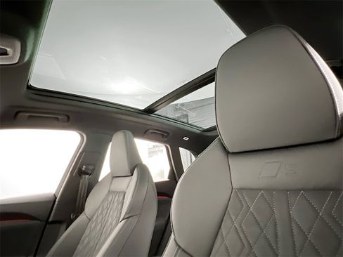 New 2025 Audi SQ5 Premium Plus image 12