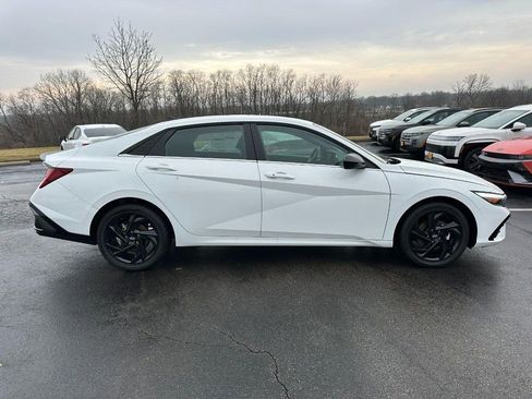 New 2026 Hyundai Elantra SEL Sport image 2