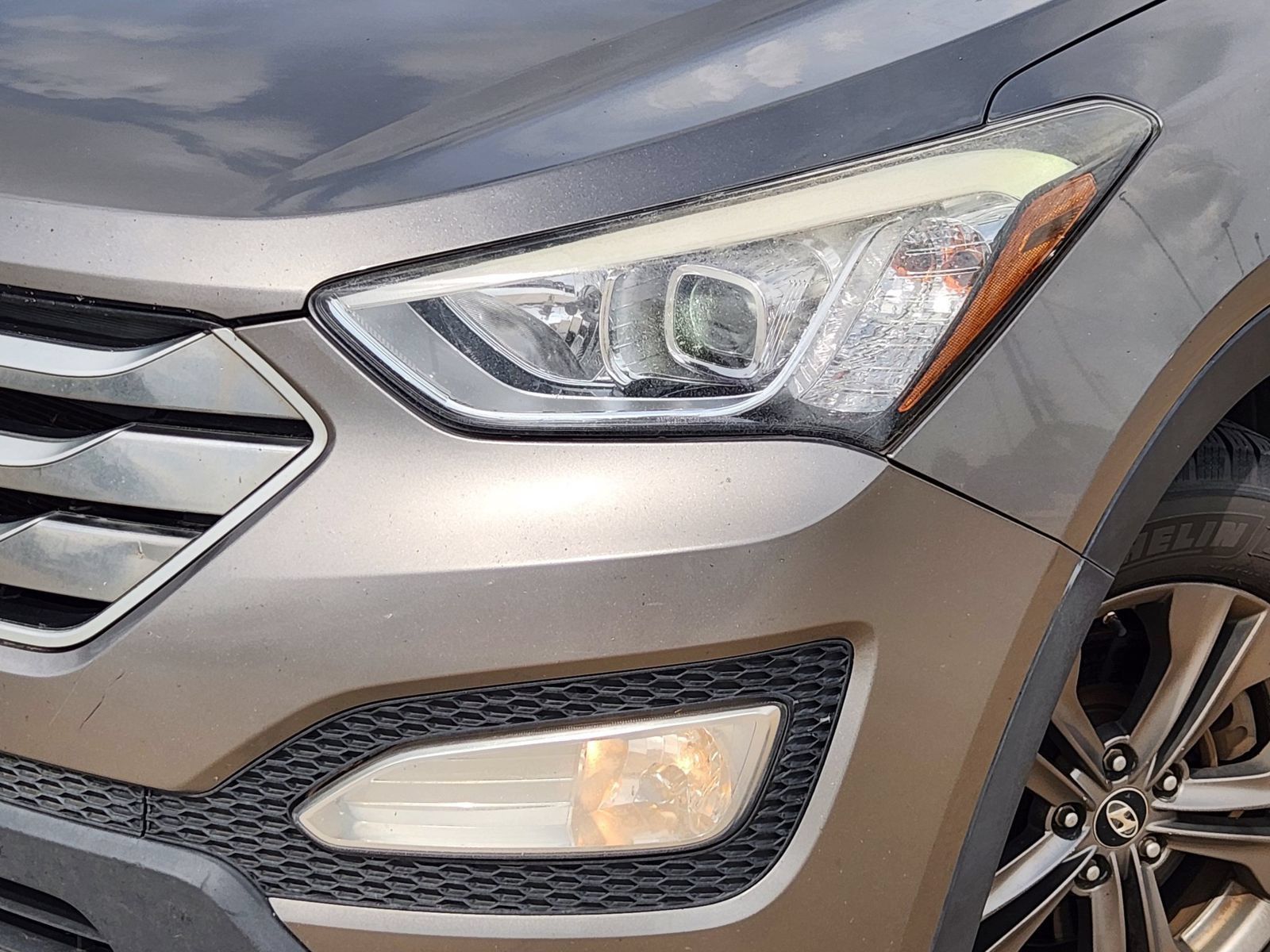 Used 2015 Hyundai Santa Fe Sport w/ Option Group 04 FWD image 11