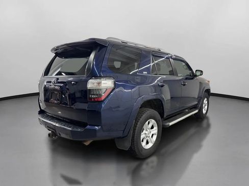 Used 2016 Toyota 4Runner SR5 image 10