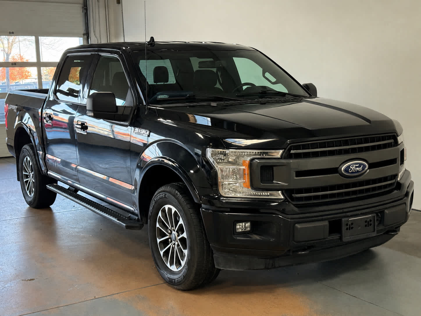 Used 2018 Ford F150 XLT w/ Equipment Group 302A Luxury AWD/4WD image 7