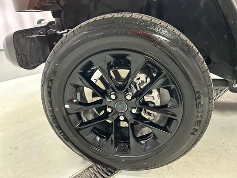 Used 2025 Jeep Wrangler Unlimited Sahara w/ Safety Group image 9