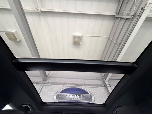 Used 2025 Mercedes-Benz GLE 450e 4MATIC image 26