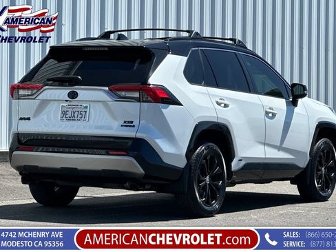 Used 2023 Toyota RAV4 XSE AWD/4WD image 4
