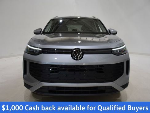 New 2026 Volkswagen Tiguan SE image 2