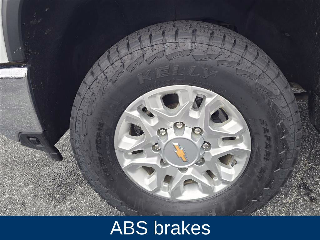 Used 2024 Chevrolet Silverado 2500 LT AWD/4WD image 32