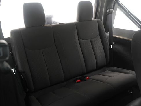 Used 2017 Jeep Wrangler Sport image 13