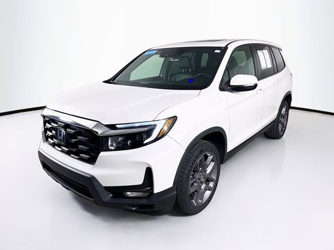 Used 2023 Honda Passport EX-L image 4