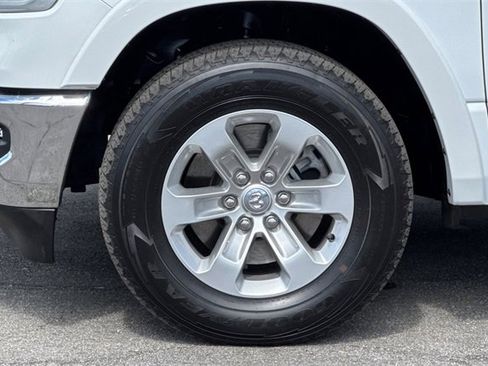 Used 2022 RAM 1500 Laramie image 32
