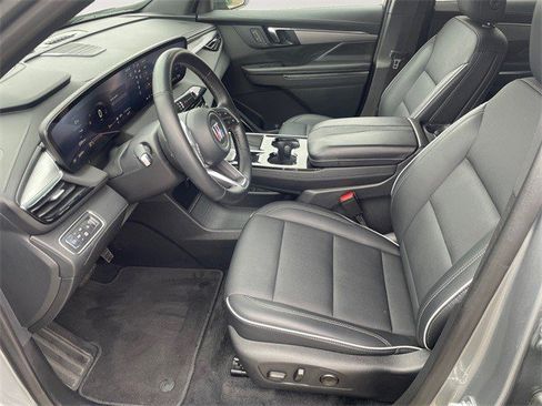 Certified 2025 Buick Enclave Preferred image 7