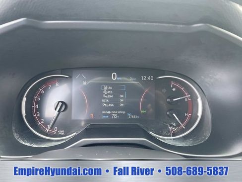 Used 2025 Toyota RAV4 XLE AWD/4WD image 32