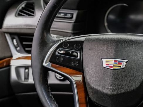 Used 2019 Cadillac Escalade Premium Luxury image 26