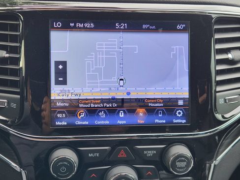 Used 2020 Jeep Grand Cherokee Limited RWD image 16