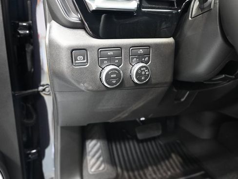 New 2026 GMC Sierra 1500 Elevation image 21