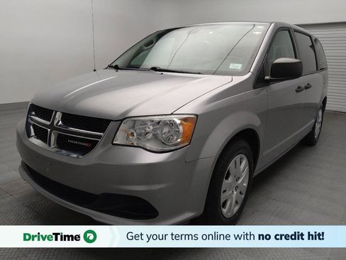 Used 2019 Dodge Grand Caravan SE w/ UConnect Hands-Free Group FWD image 1