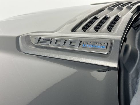 Used 2023 RAM 1500 Laramie AWD/4WD image 28