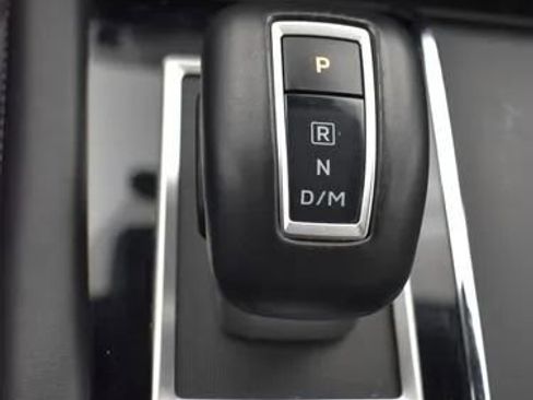 Used 2024 Mitsubishi Outlander FWD image 35