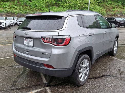 Certified 2022 Jeep Compass Latitude w/ Sun and Sound Group image 6