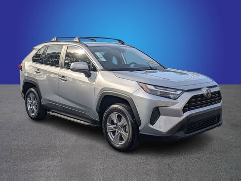 Used 2023 Toyota RAV4 XLE w/ Convenience Package FWD image 7