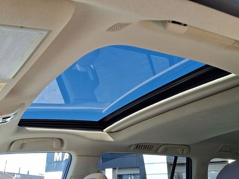 Used 2023 Lexus GX 460 Premium image 19