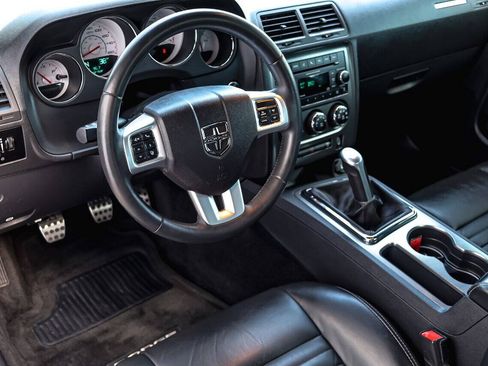 Used 2013 Dodge Challenger R/T Plus RWD image 9