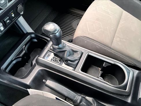 Used 2022 Toyota Tacoma TRD Sport RWD image 17