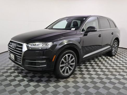 Used 2018 Audi Q7 3.0T Premium Plus w/ Premium Plus Package image 2
