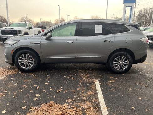 Used 2024 Buick Enclave Essence w/ Technology Package image 7