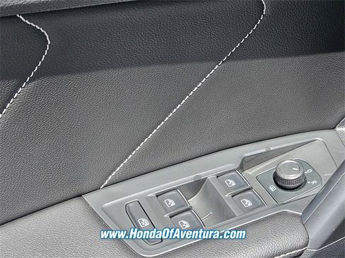 Used 2024 Volkswagen Tiguan SE R-Line image 26