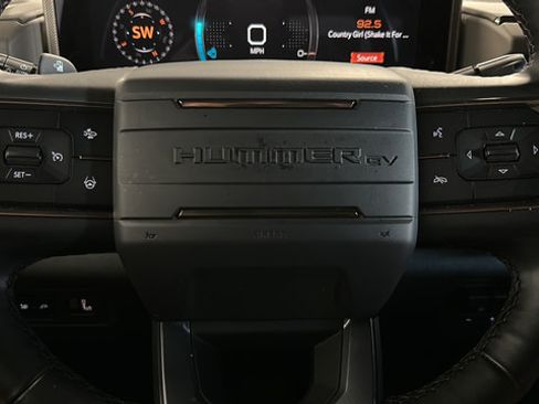 Used 2025 GMC Hummer EV 2X AWD/4WD image 16