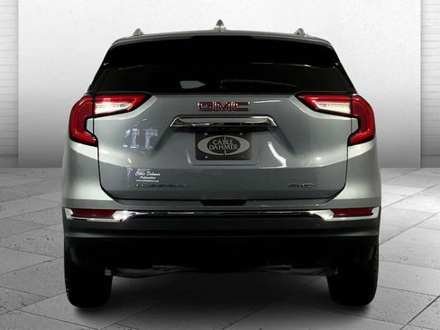 Used 2023 GMC Terrain SLT AWD/4WD image 3