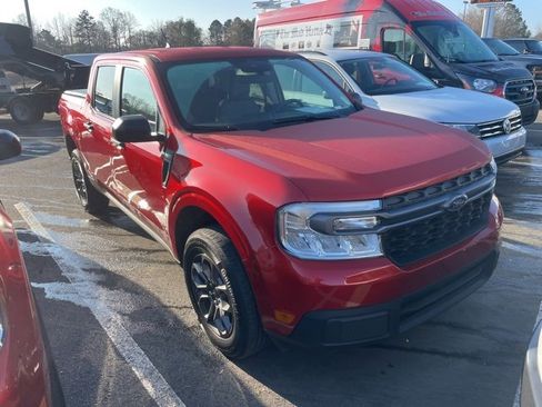 Used 2022 Ford Maverick XLT image 2
