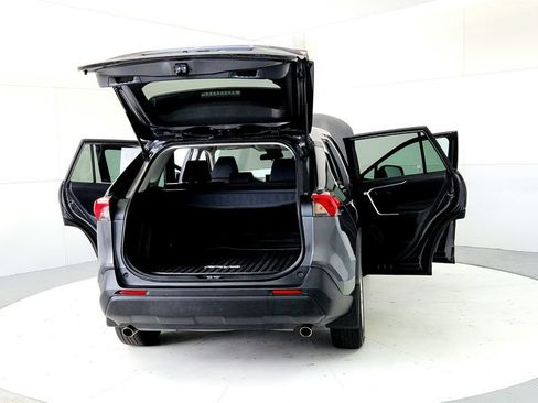 Used 2024 Toyota RAV4 LE AWD/4WD image 11
