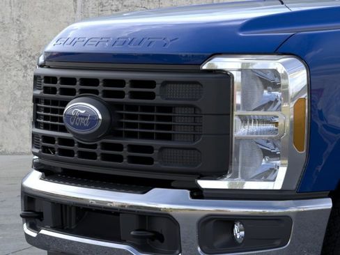 New 2026 Ford F350 XL w/ XL Chrome Package AWD/4WD image 17