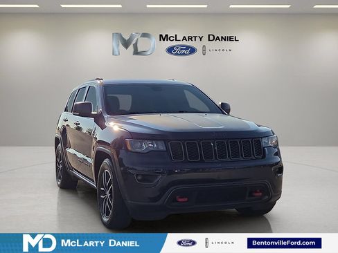 Used 2018 Jeep Grand Cherokee Trailhawk AWD/4WD image 1
