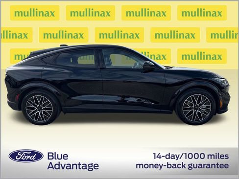 Certified 2025 Ford Mustang Mach-E Premium image 2