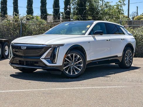 Used 2024 Cadillac Lyriq Sport w/ LPO, Floor Liner Package RWD image 1